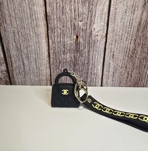 Fashion Black Keychain